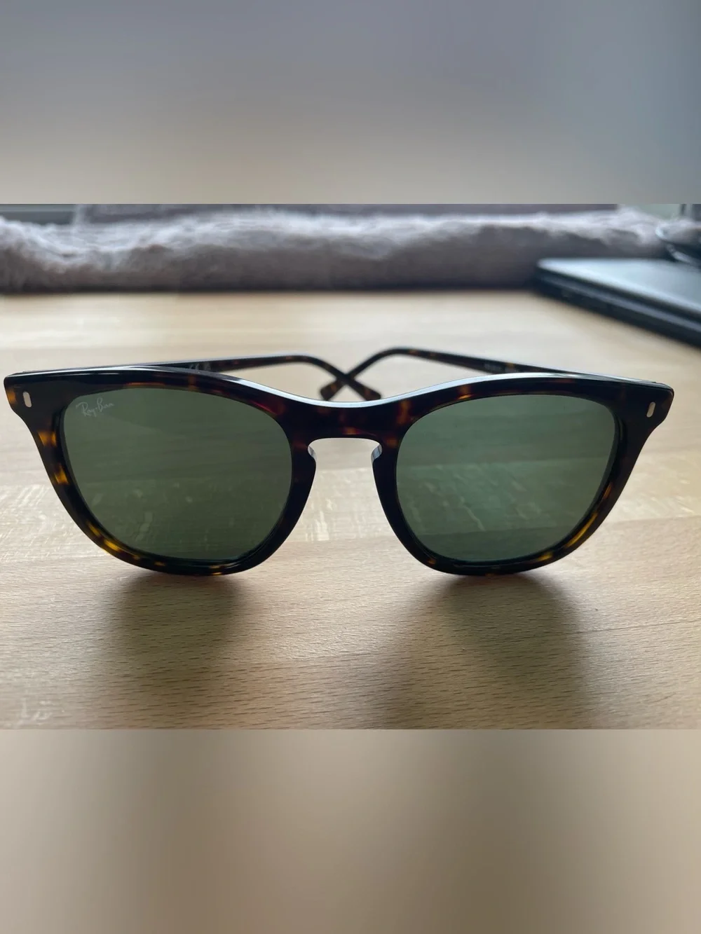 NEW Ray-Ban RB2210 Sunglasses * Frame: Havana * Lens: Green (Crystal Standard)